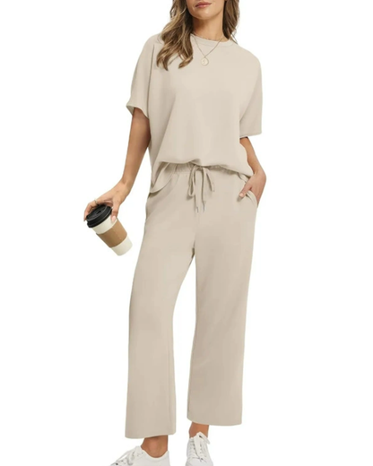 Conjunto Casual de Camiseta y Pantalón Versátil