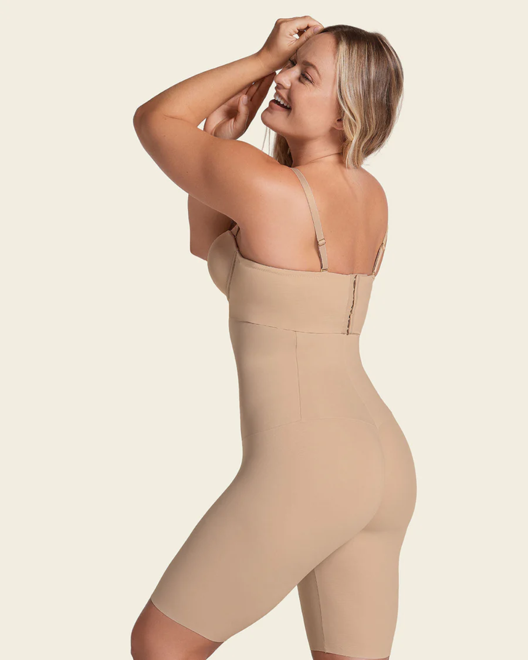 Short Alto con Realce de Glúteos