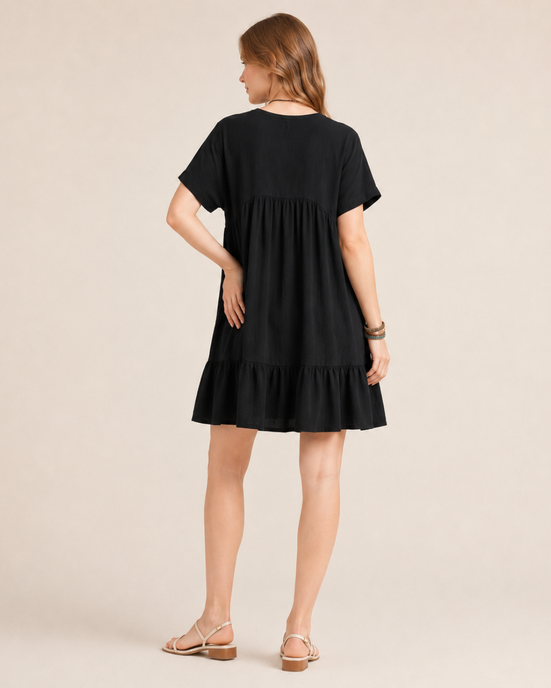 Vestido Corto Fluido con Escote en V