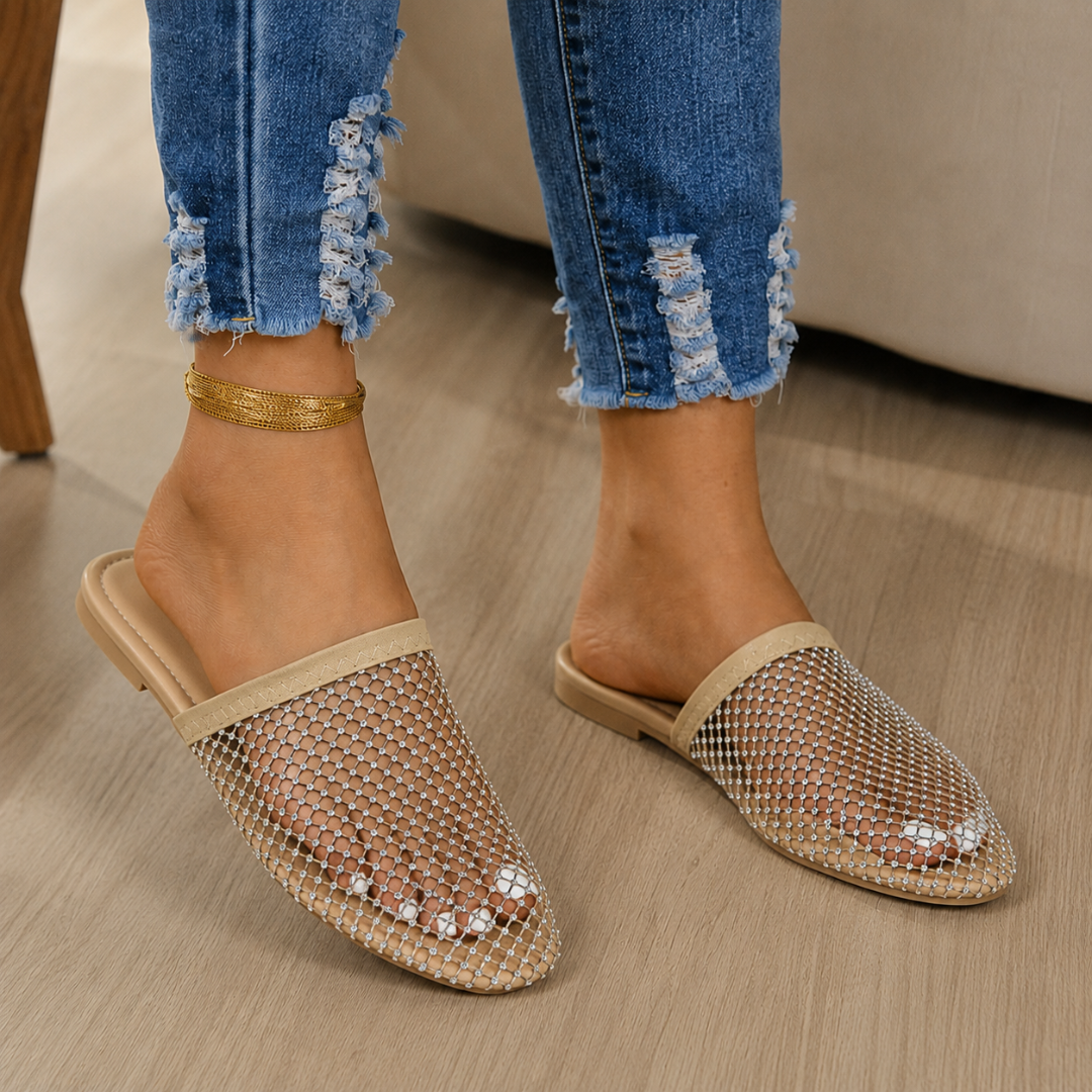 Mules Planos de Malla con Detalles Brillantes®