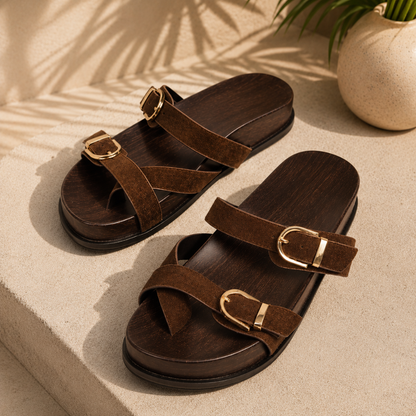 Sandalias Planas con Doble Hebilla y Tira de Dedo®