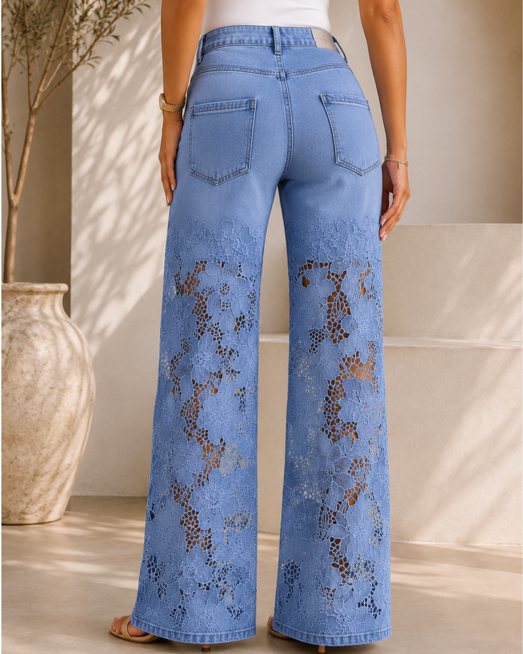 Vaqueros para mujer con encaje floral®