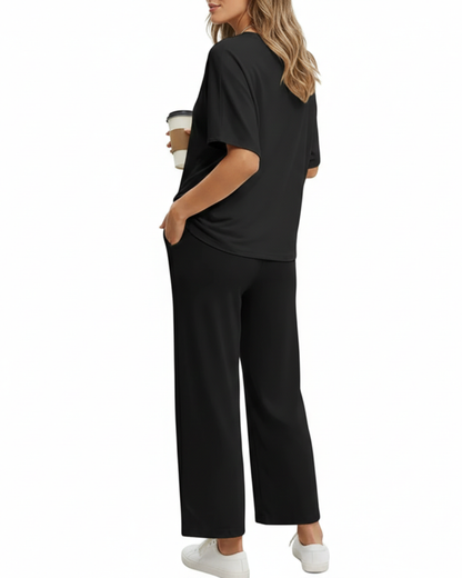 Conjunto Casual de Camiseta y Pantalón Versátil