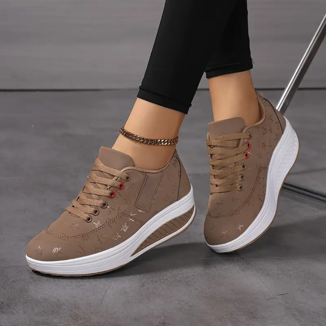 Zapatillas deportivas de suela alta