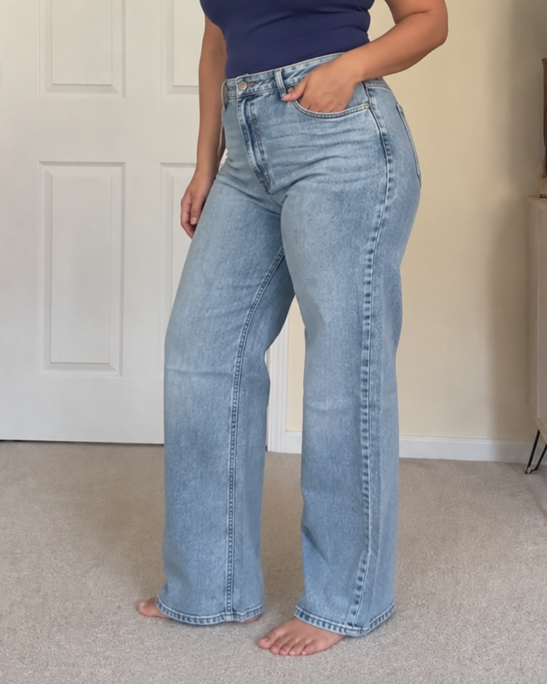 Jeans anchos de corte recto clásico